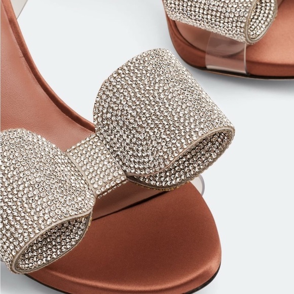 Glamorous Silver Tan Heels with Sparkling Bow - Picture 3 of 7